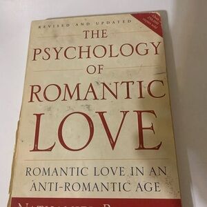 Chronicle Books - Insights on Love in White and Red